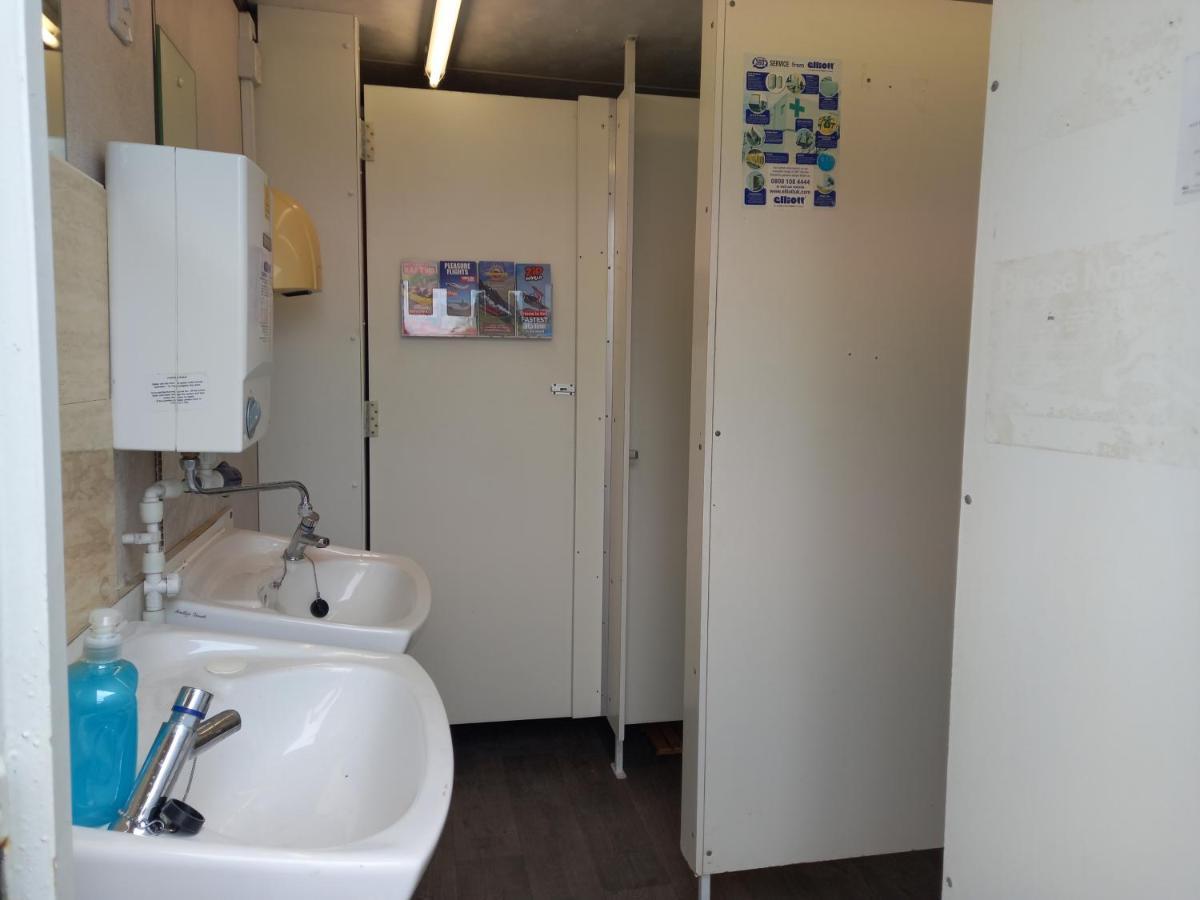 Pen Y Buarth Pod - Caravan Site 카나번 외부 사진